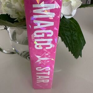 #94 NWOT Jeffree Star Full Coverage Magic Star Lavender